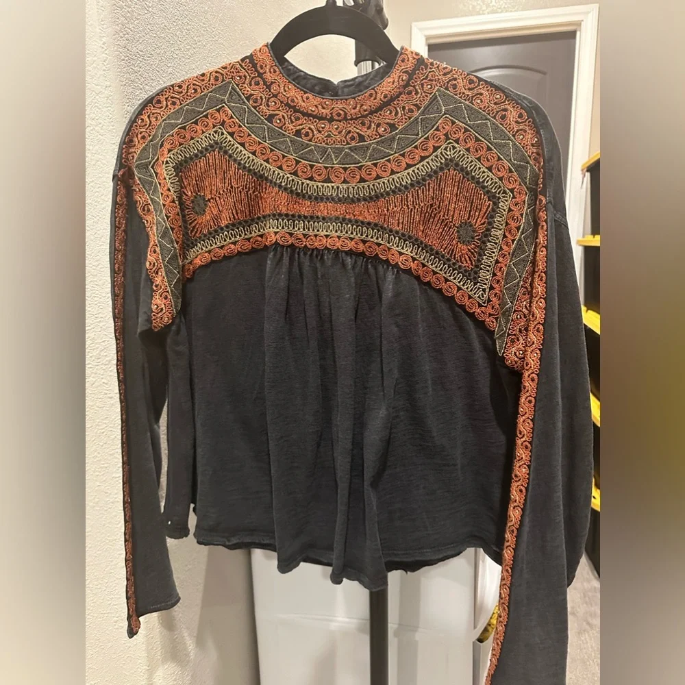 NWOT Free People Women's Black Snow Bunny Embroidered Swing Blouse Top Size S